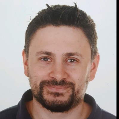 Dr . Enric Güell Penas